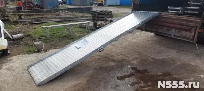 Погрузочный мост для грузовых авто